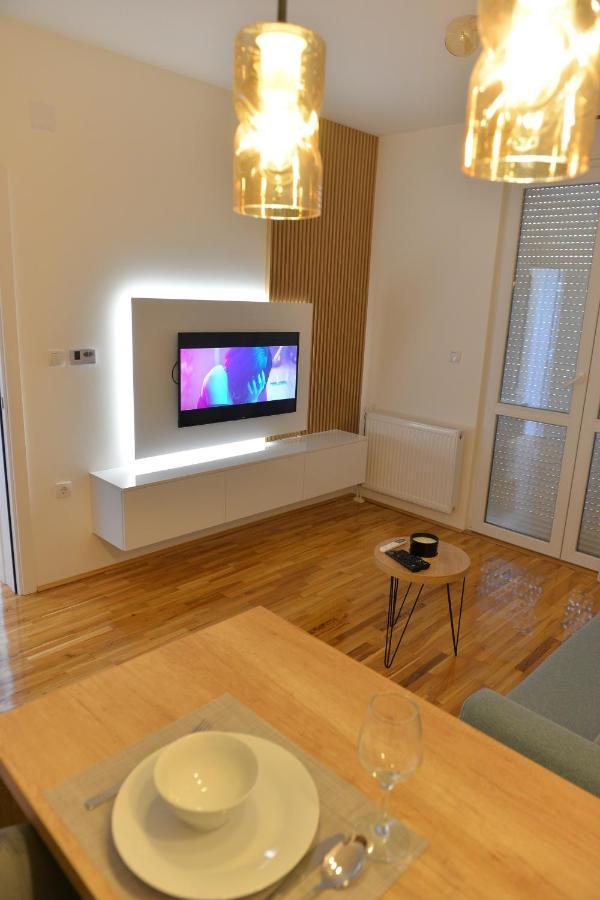 Indija Hm Apartments מראה חיצוני תמונה
