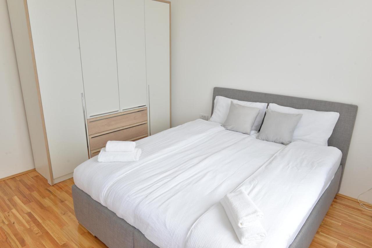 Indija Hm Apartments מראה חיצוני תמונה