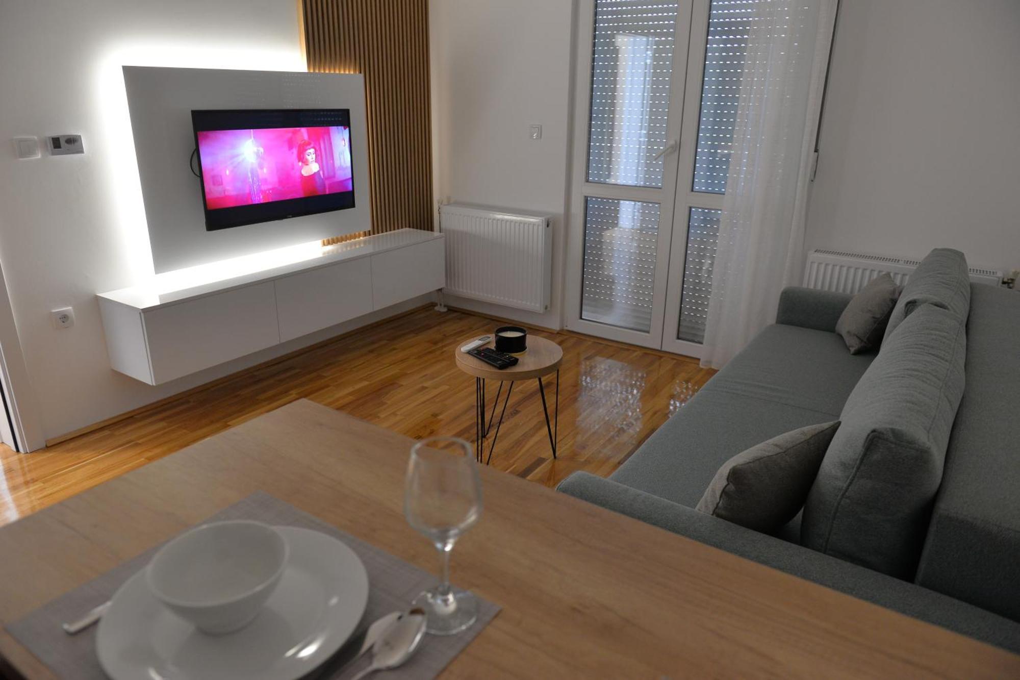 Indija Hm Apartments מראה חיצוני תמונה