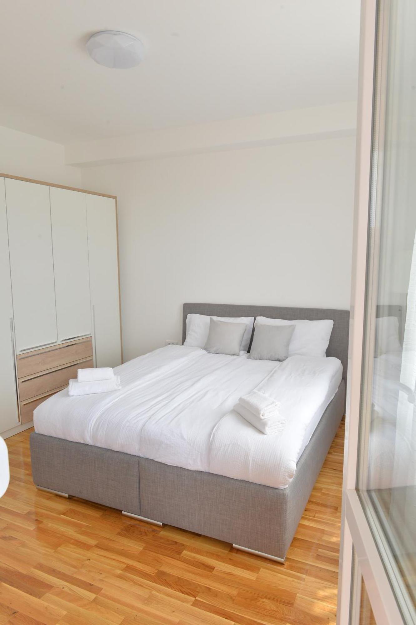 Indija Hm Apartments מראה חיצוני תמונה