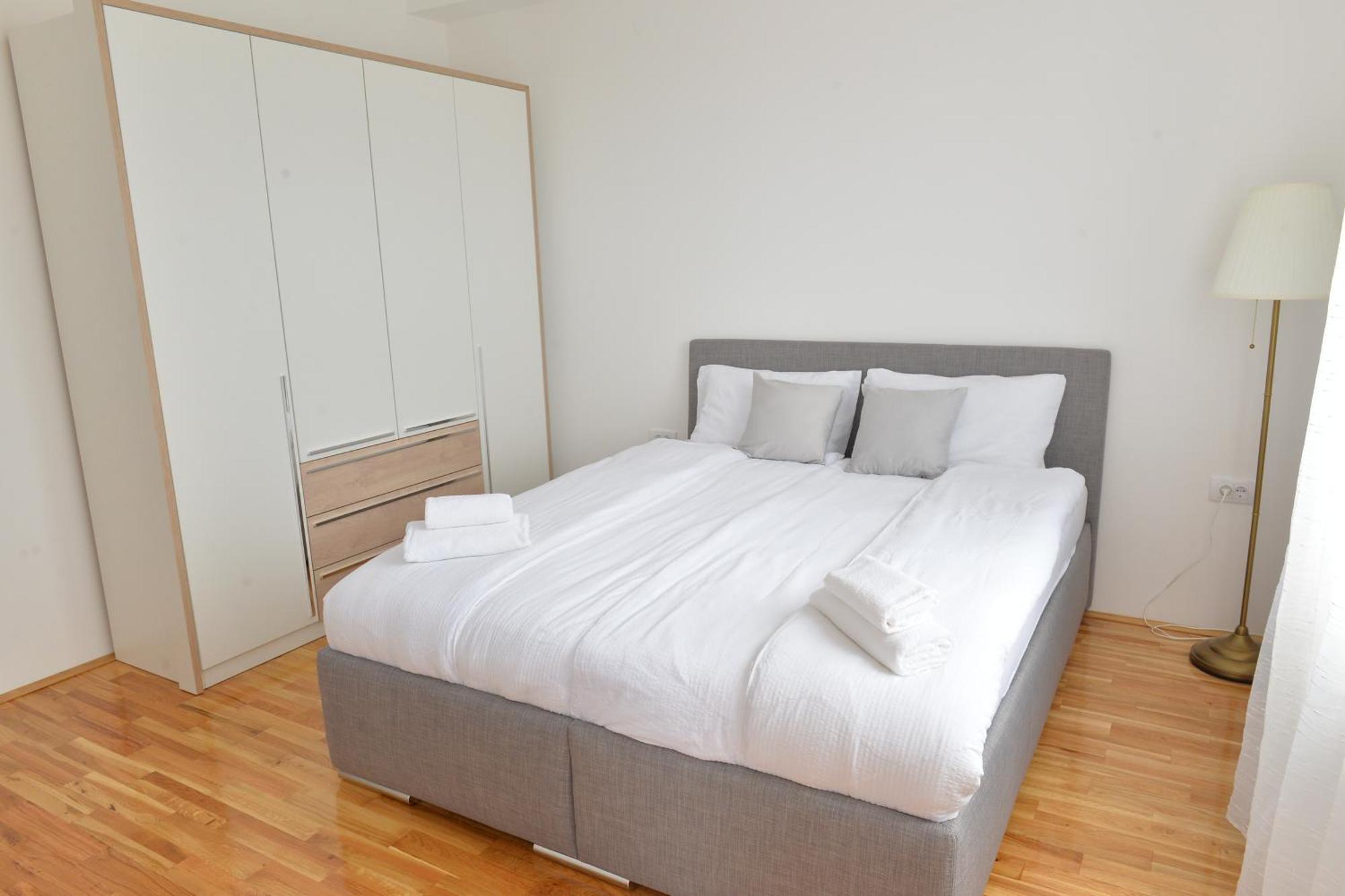 Indija Hm Apartments מראה חיצוני תמונה