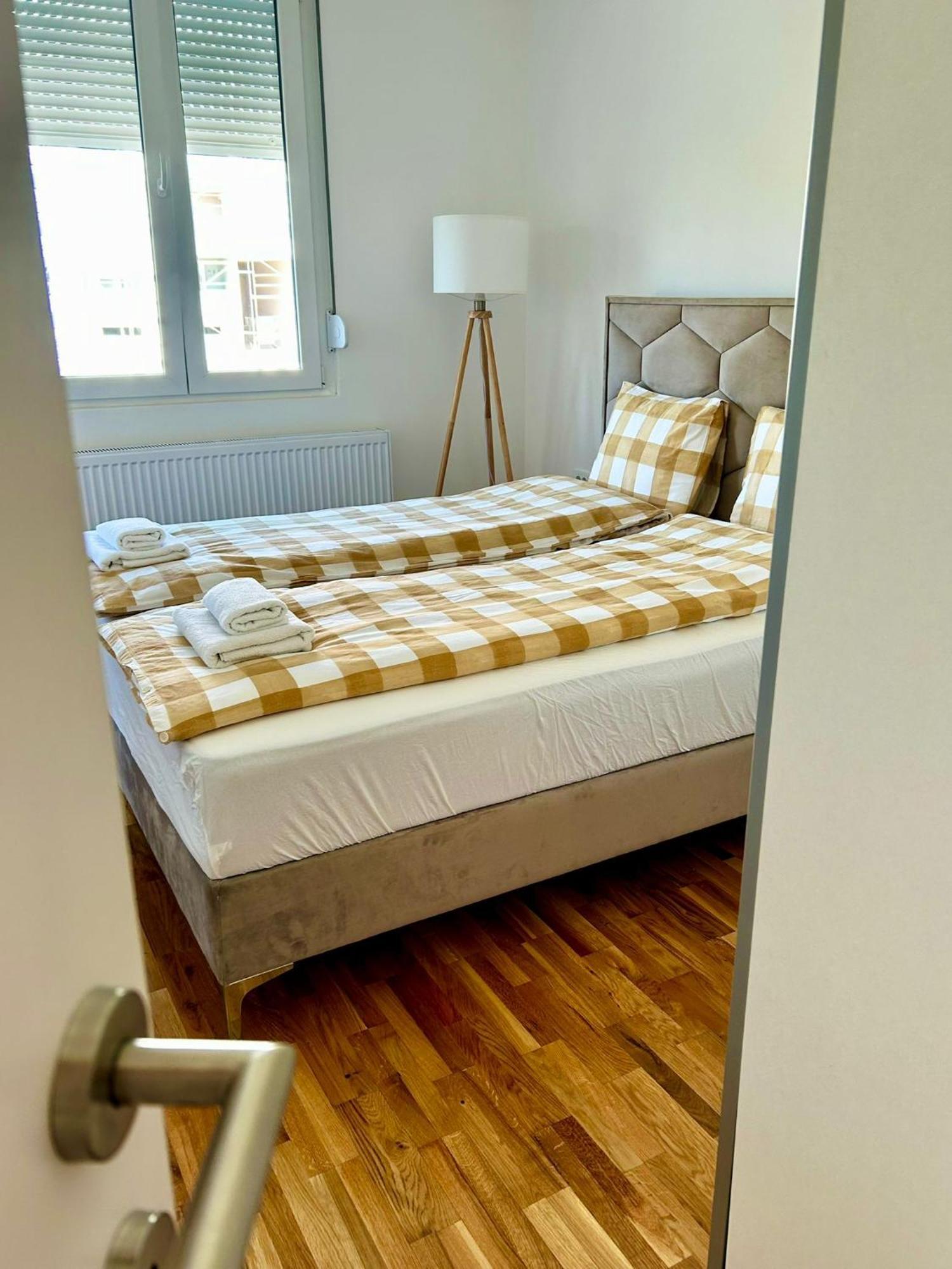 Indija Hm Apartments מראה חיצוני תמונה